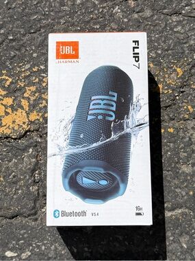 JBL Flip 7 Portable Bluetooth Speaker - Blue